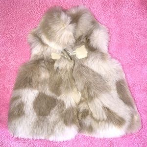 Koala Kids 0-3M furry vest.